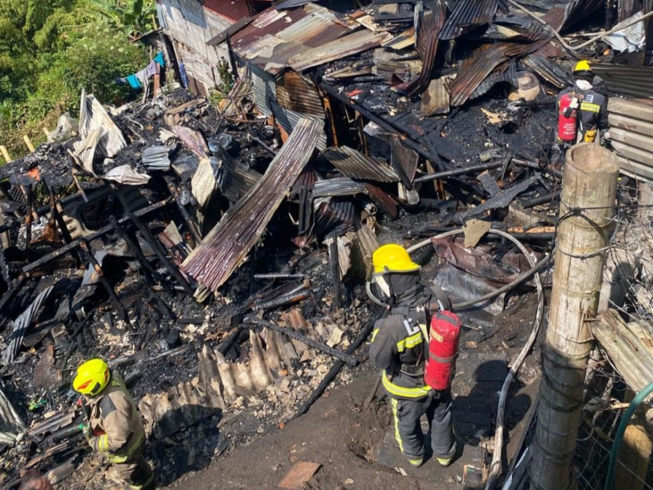 La Unidad de Gestión del Riesgo atendió un incendio estructural en zona rural de Manizales. Dos casas se destruyeron y hubo un perro lesionado.