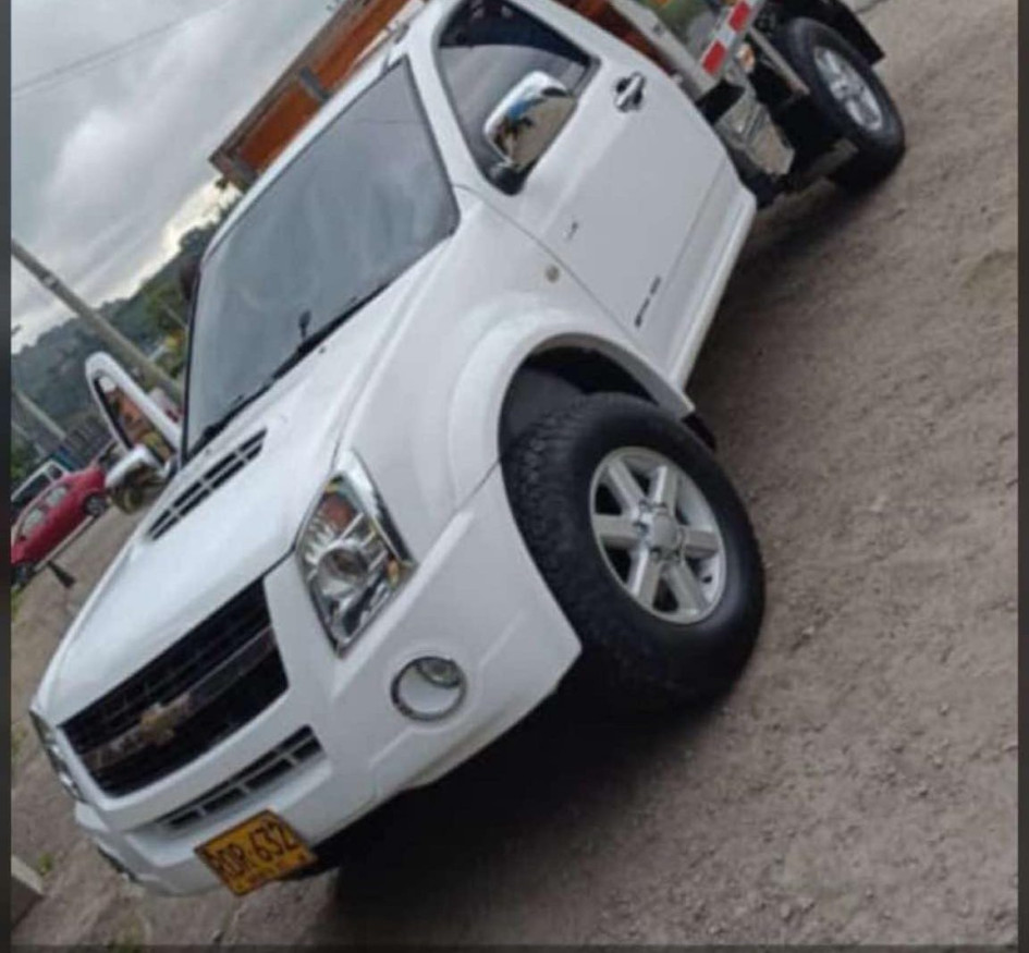 La camioneta hurtada.