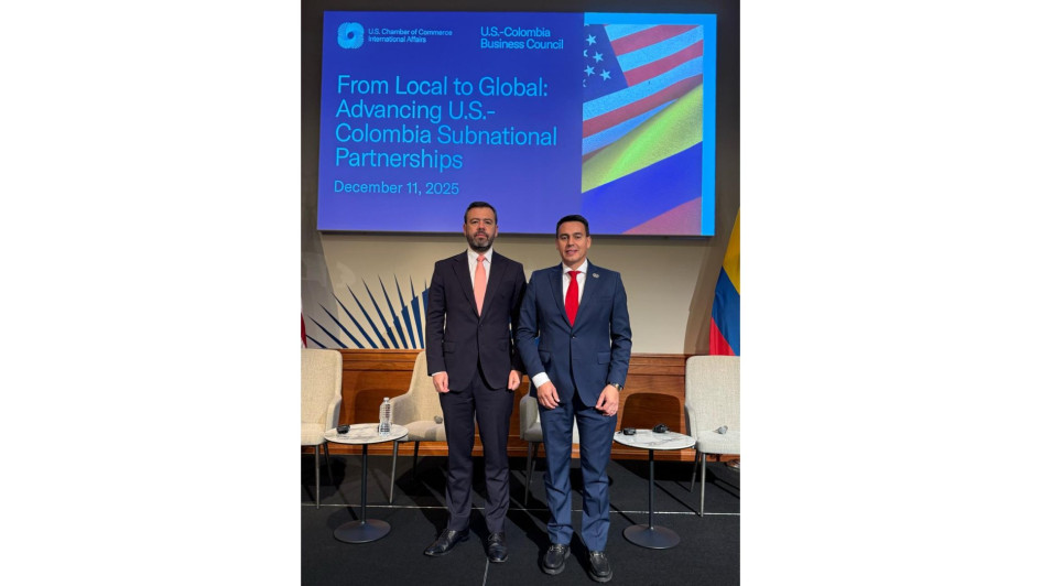 Carlos Fernando Galán, alcalde de Bogotá con Jorge Eduardo Rojas, alcalde de Manizales. 