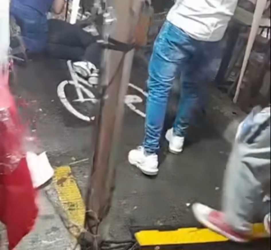 Una mujer resultó herida.