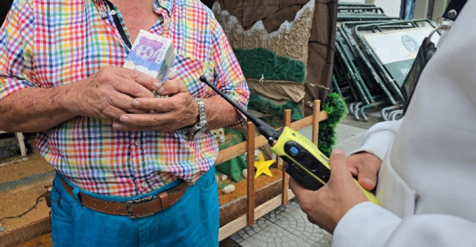 La entrega del dinero