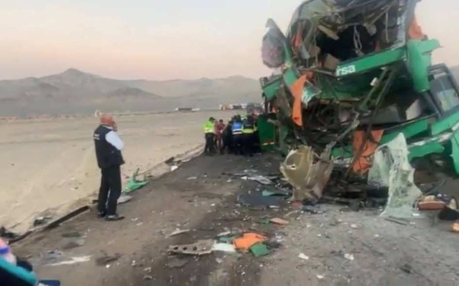 Un bus de la empresa Oltursa, que se dirigía a Lima, chocó con la parte posterior de un ómnibus de la empresa El Peruanito