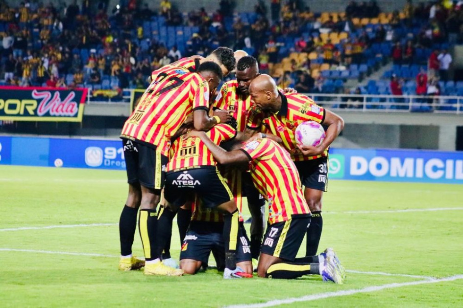 Deportivo Pereira podría correr la misma suerte del Cúcuta Deportivo que desapareció, estuvo dos años sin competir y empezó de nuevo en la segunda división 