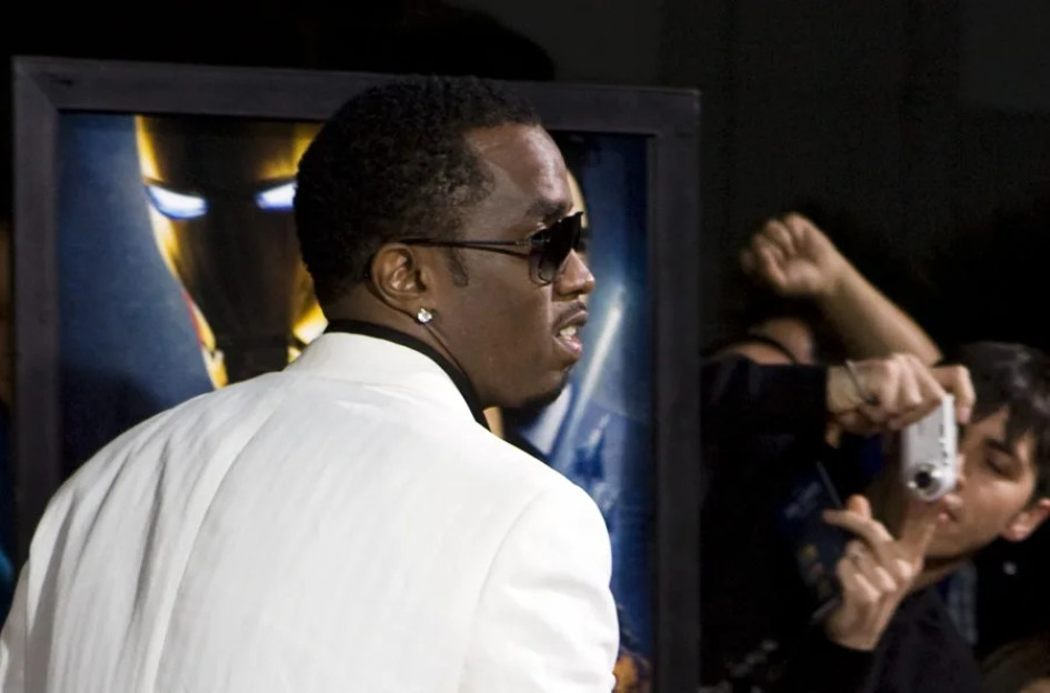El rapero Sean “Diddy” Combs está condenado a 50 meses de prisión. Sus abogados piden su liberación inmediata.