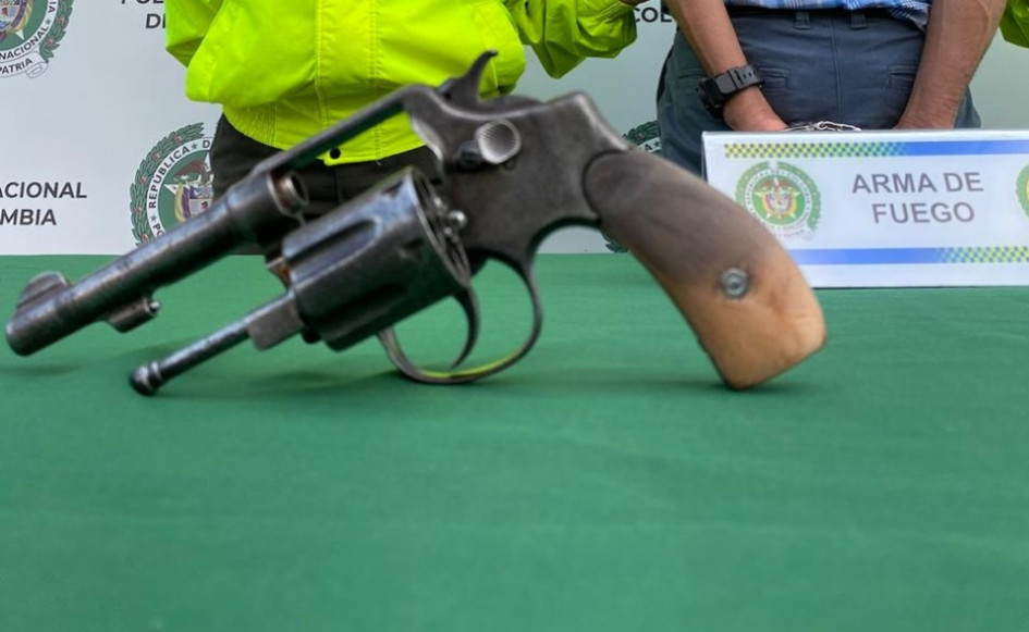 El porte ilegal de armas de fuego da penas de 9 a 12 años de cárcel.