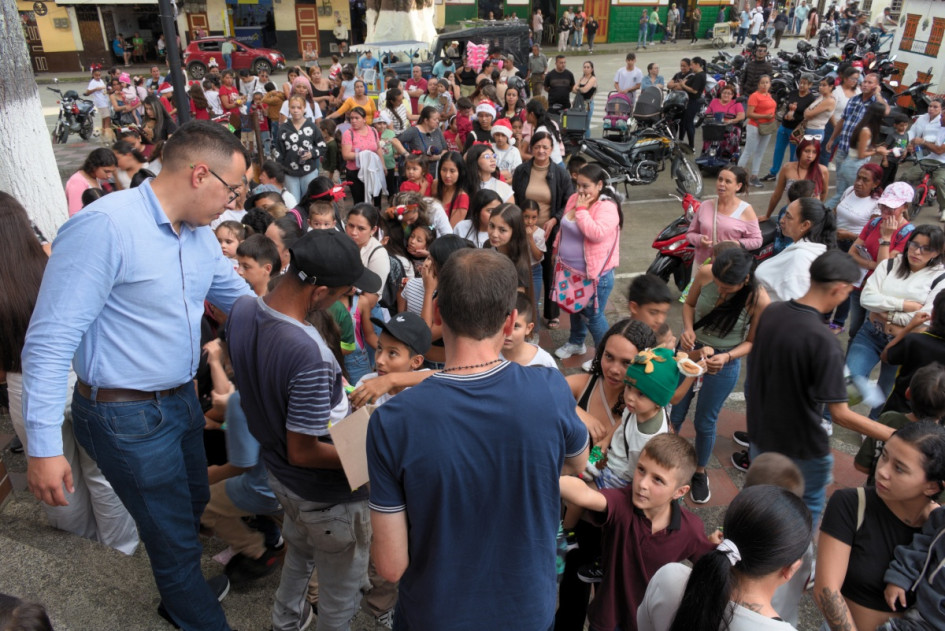La construcción de un pesebre une a un barrio en el Norte de Caldas. Además, hay un concurso en el que participan distintos sectores. 