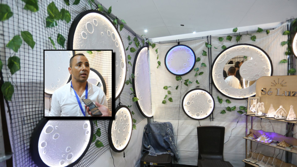 La situación económica llevó a un empresario a cerrar su restaurante en Manizales. Su vocación emprendedora renace con un negocio que produce lunas a pequeña escala.