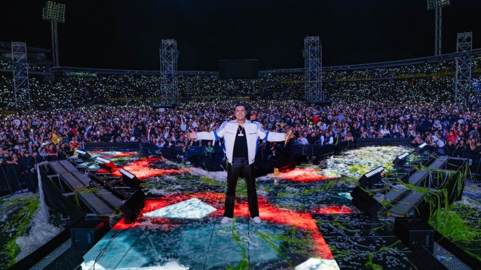 "Estoy en el mejor momento de mi vida. Me gusta la manera en que llega, no me ha aparecido todo de una vez", le dijo recientemente a LA PATRIA Manizales. Espera llenar otro Campín en el 2026 como lo hizo este año.