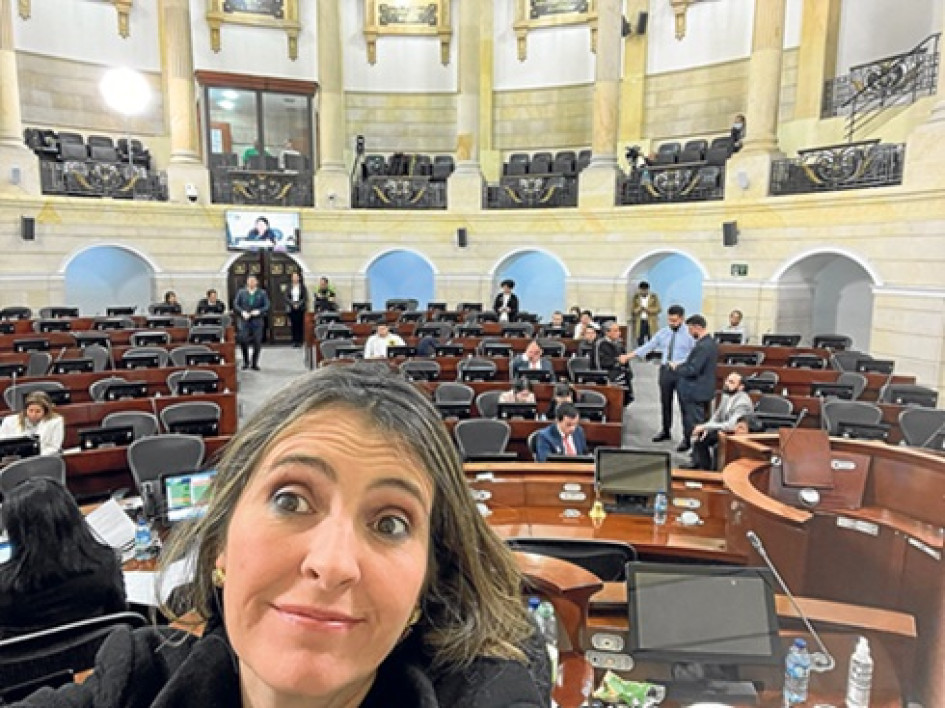 Foto | @PalomaValenciaL | LA PATRIA “Agradezco todos los mensajes de solidaridad, me llenan el corazón. Muestran que estamos dispuestos a parar los maltratos de mujeres. Cómo política he recibido muchos, pero son millones de mujeres las que son agredidas en sus propios hogares”, expresó Paloma Valencia en la red social X.