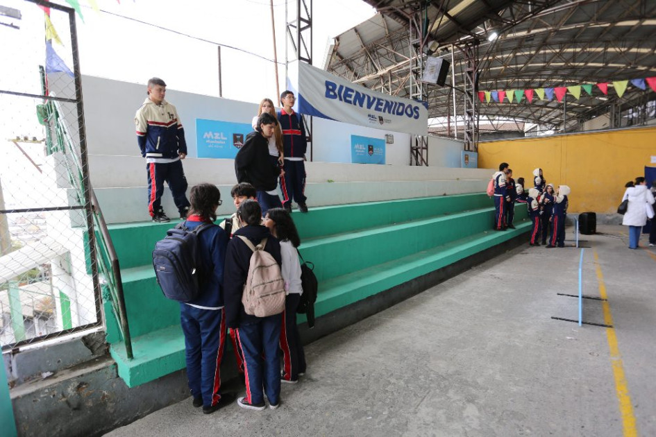 La gradería de la cancha principal fue uno de los escenarios mejorados por la Alcaldía de Manizales. 