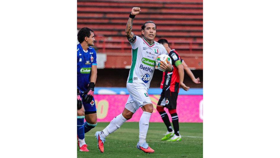 El Once Caldas remontó el partido ante el Cúcuta Deportivo y ganó en su primer partido oficial del año, en un juego trabado que se decidió con goles de Dayro Moreno.