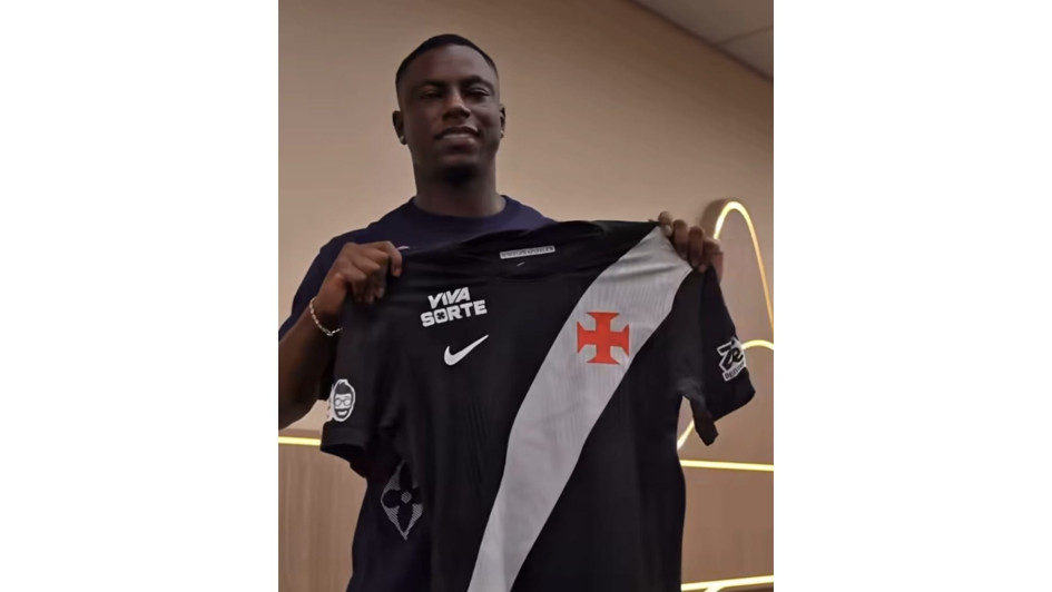 Marino Hinestroza con la camiseta de Vasco Da Gama. 