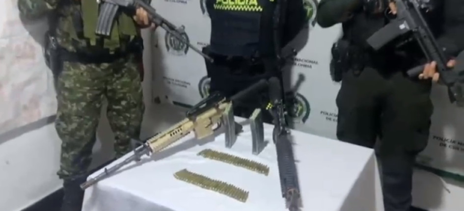 Los fusiles estaban encaletados en una zona boscosa.