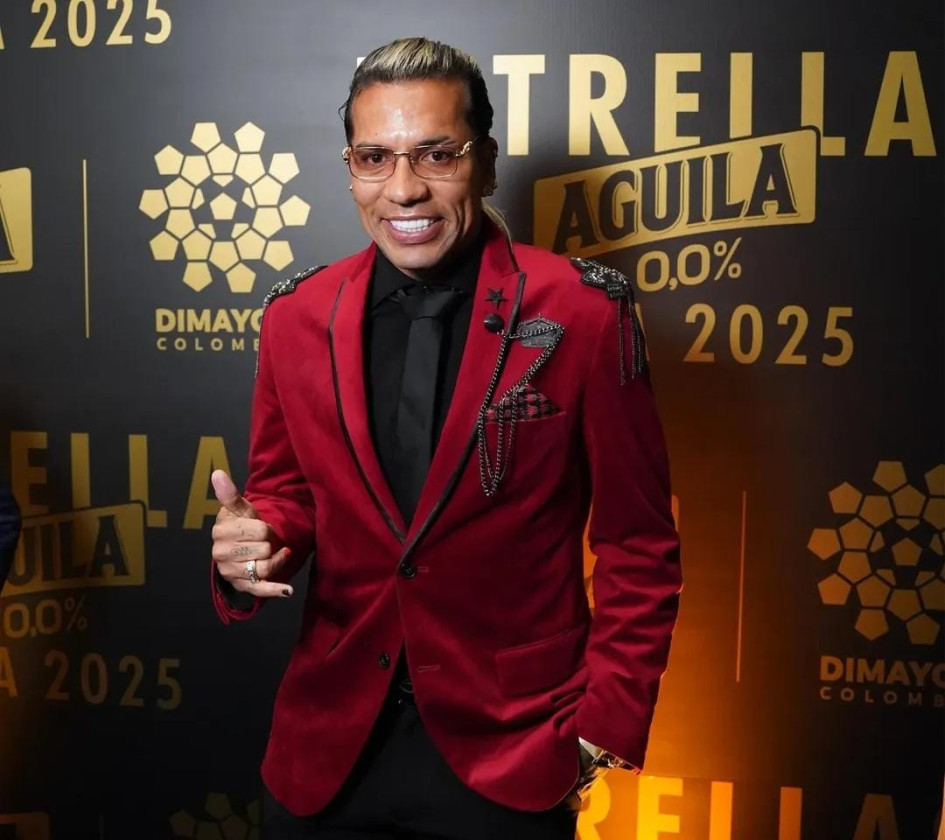 Dayro Moreno, goleador del Once Caldas, en la gala de las Estrellas Águila del 2025.
