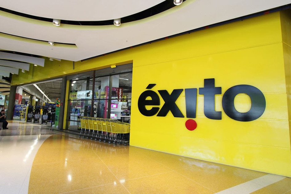 Salomé, de 18 años, y Valentina, de 22, fueron judicializadas por hurtar 9 pares de medias, 23 productos de belleza y cosméticos.