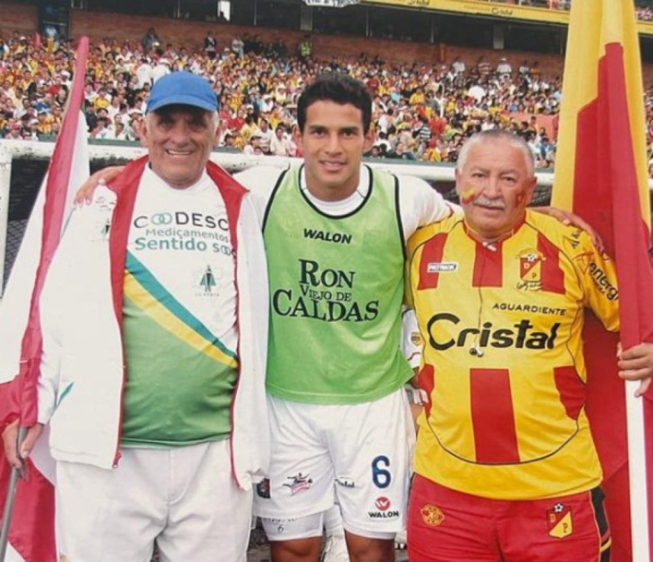 El Loco Darío, Diego Arias cuando era jugador del Once Caldas y el capitán Carlos Alonso Trejos