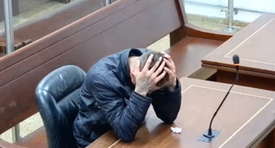 Luis Fernando, lavador de carros, en la audiencia en la que le imputaron tentativa de feminicidio. No aceptó.