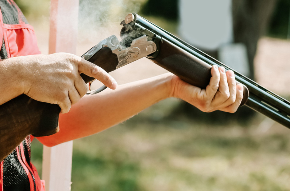 La mujer lesionada recibió un disparo de escopeta en una pierna, debieron operarla en Manizales.