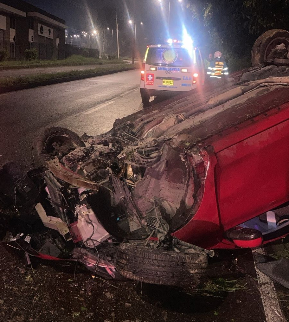 Así quedó el carro.