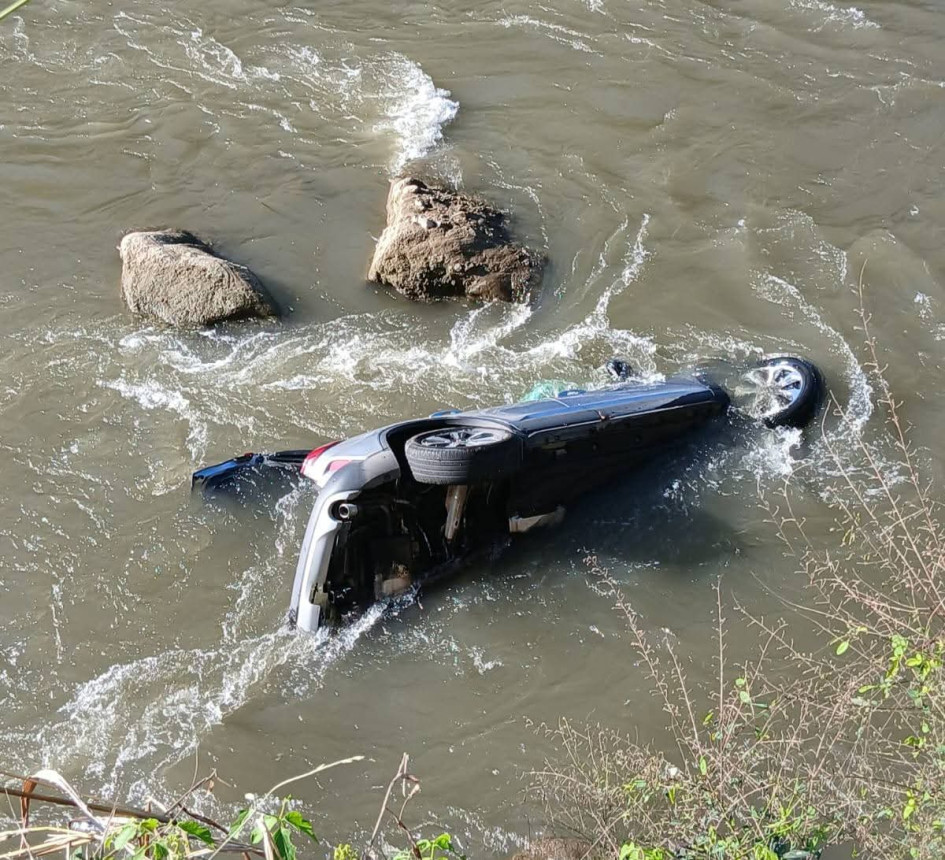 El vehículo hallaron en este punto del Oriente de Caldas.