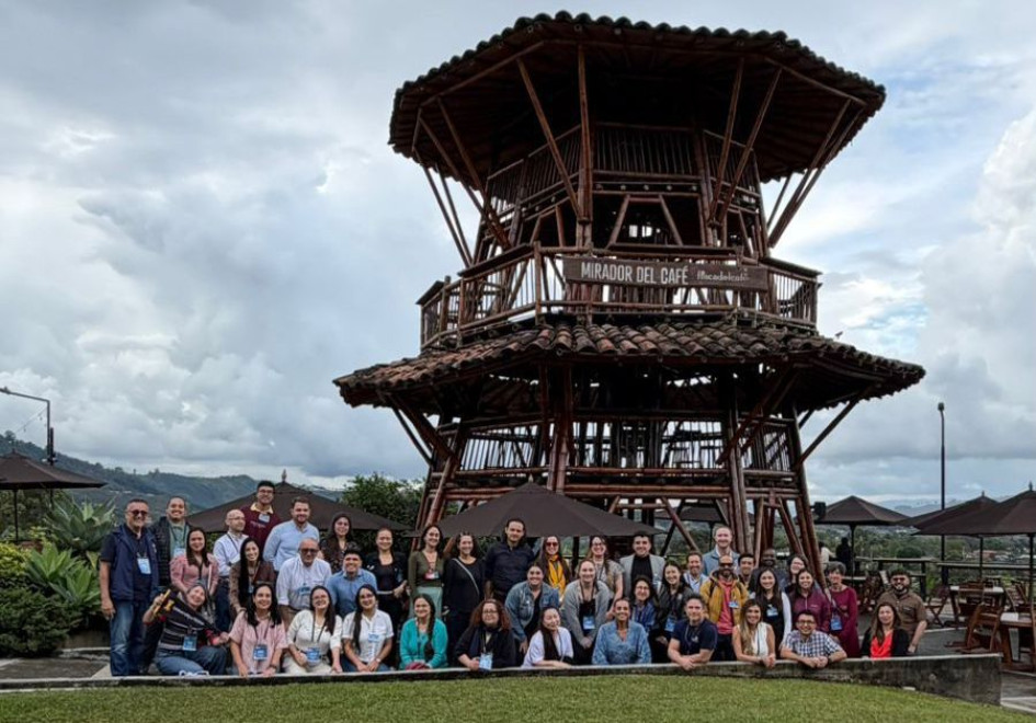 Delegados de universidades estadounidenses socializaron su oferta académica ante representantes de la Secretaría de Educación de Armenia.