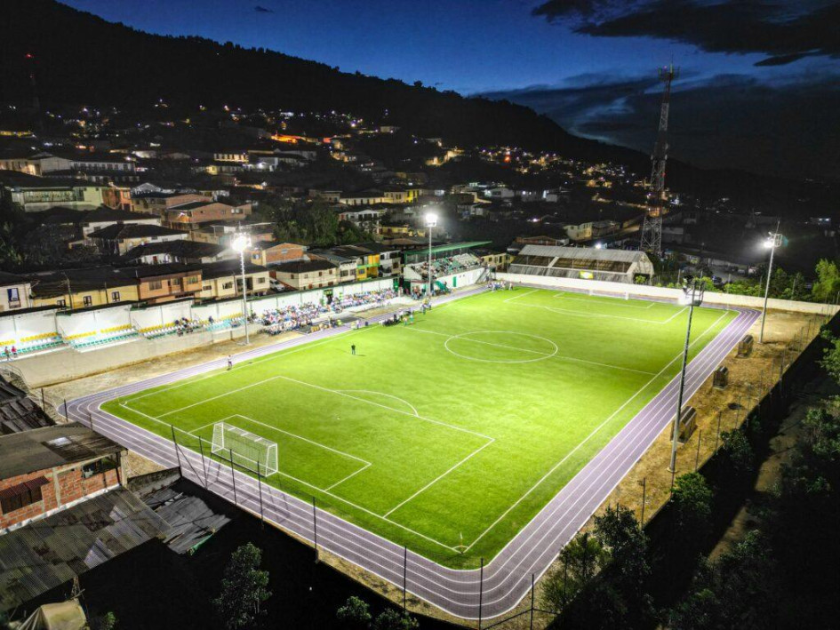 Nueve municipios de Caldas ya cuentan con nuevos sistemas de iluminación deportiva