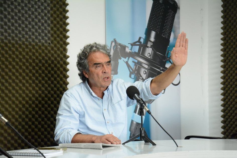 Sergio Fajardo confirmó su decisión de no participar en la consulta interpartidista del 8 de marzo y se enfocará en la primera vuelta presidencial del 2026.