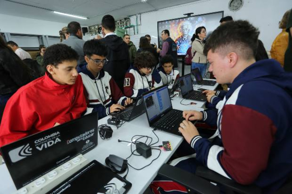 Foto I Luis Fernando Trejos I LA PATRIA.  Manizales supera el número de aulas STEAM propuestas para este periodo gubernamental y buscará ampliar en lo quwe queda del mandato del alcalde, Jorge Eduardo Rojas.