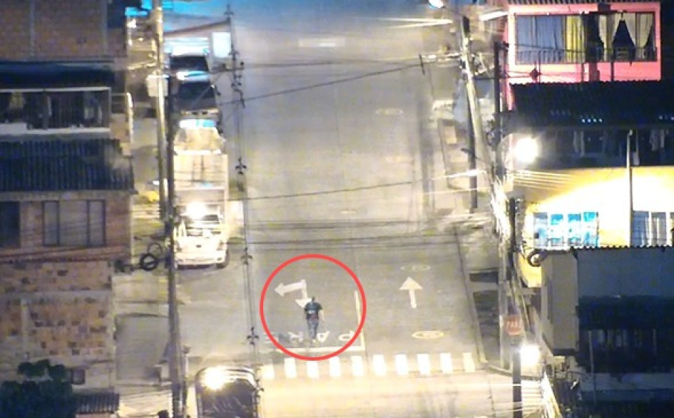 El capturado tenía en su poder el arma que disparó y cinco cartuchos.