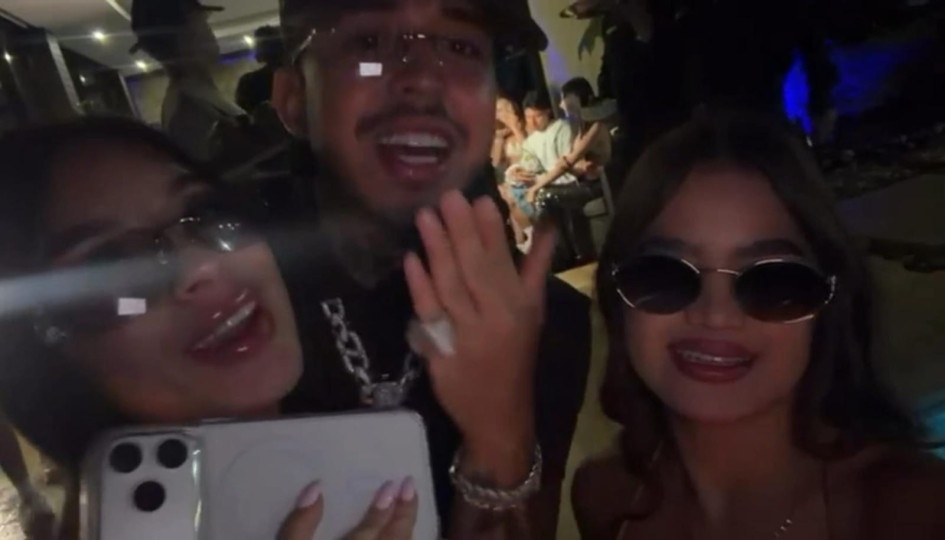 Westcol, junto a dos modelos, enviaron un video de agradecimiento a la Policía Caldas por recuperar el celular que se había perdido en Chinchiná.