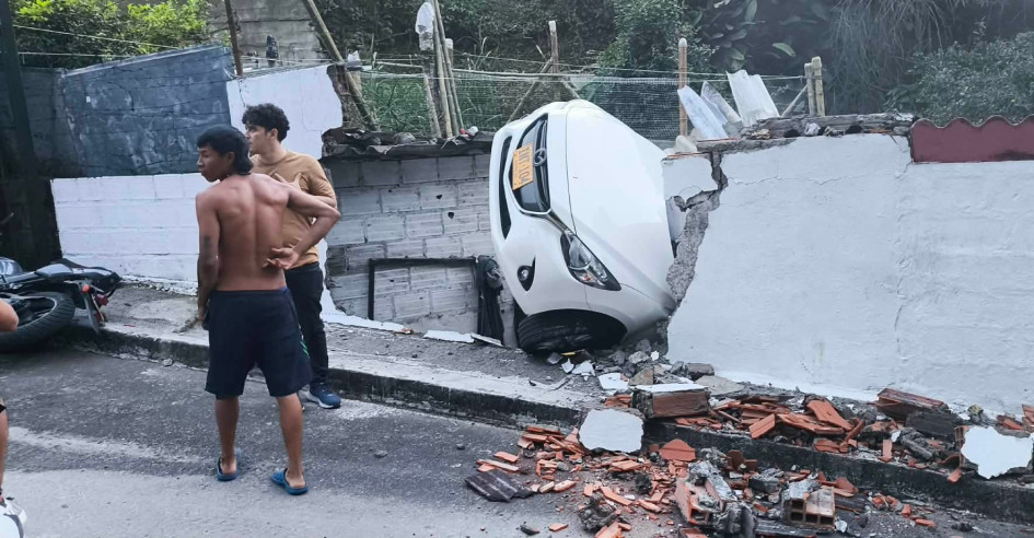 Foto cortesía| Adolfo Tovar | LA PATRIA  El accidente en un barrio del Centrosur de Caldas.