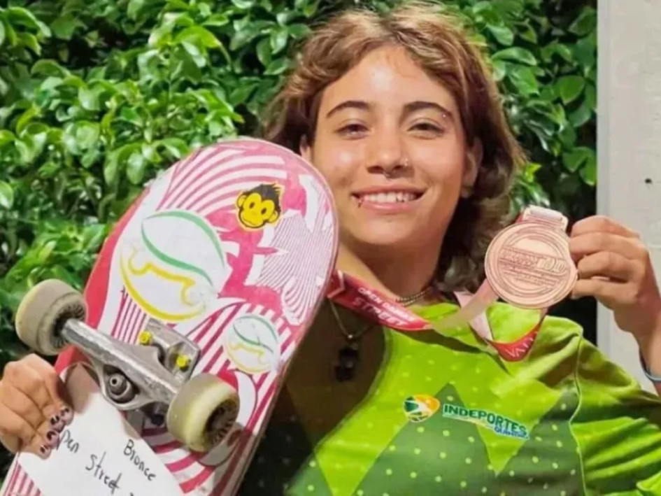 Indeportes Quindío apoya la formación universitaria de deportistas de alto rendimiento como parte de su apuesta por el desarrollo integral en el Eje Cafetero.