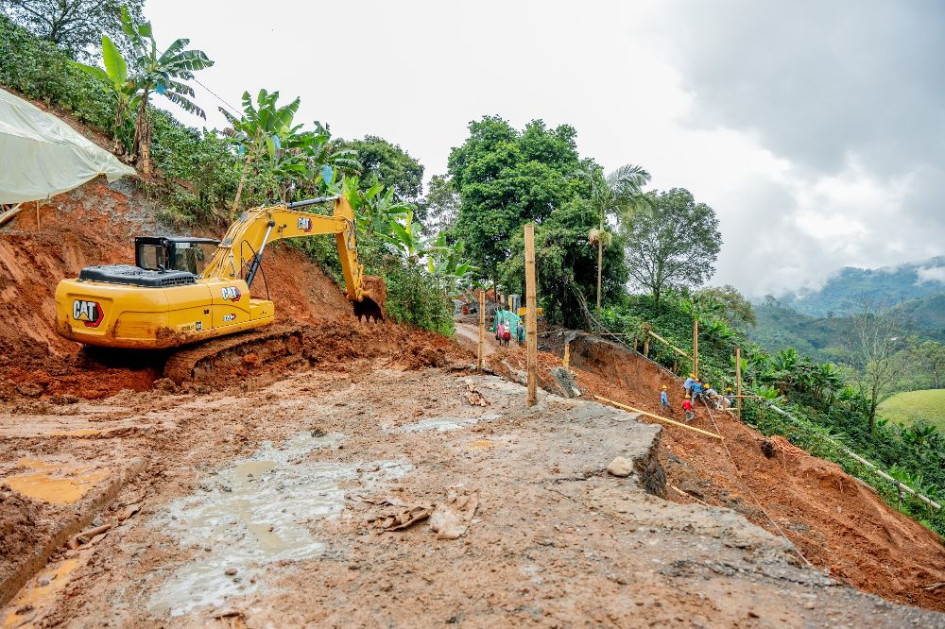 Hasta el momento hay dos vías alternas habilitadas para la población de ambos municipios 