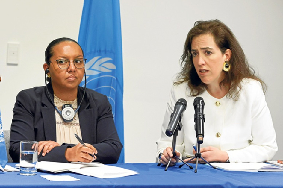 La presidenta del Grupo de trabajo sobre la utilización de mercenarios, Michelle Small, y la integrante del grupo Joana de Deus Pereira, presentaron en informe.