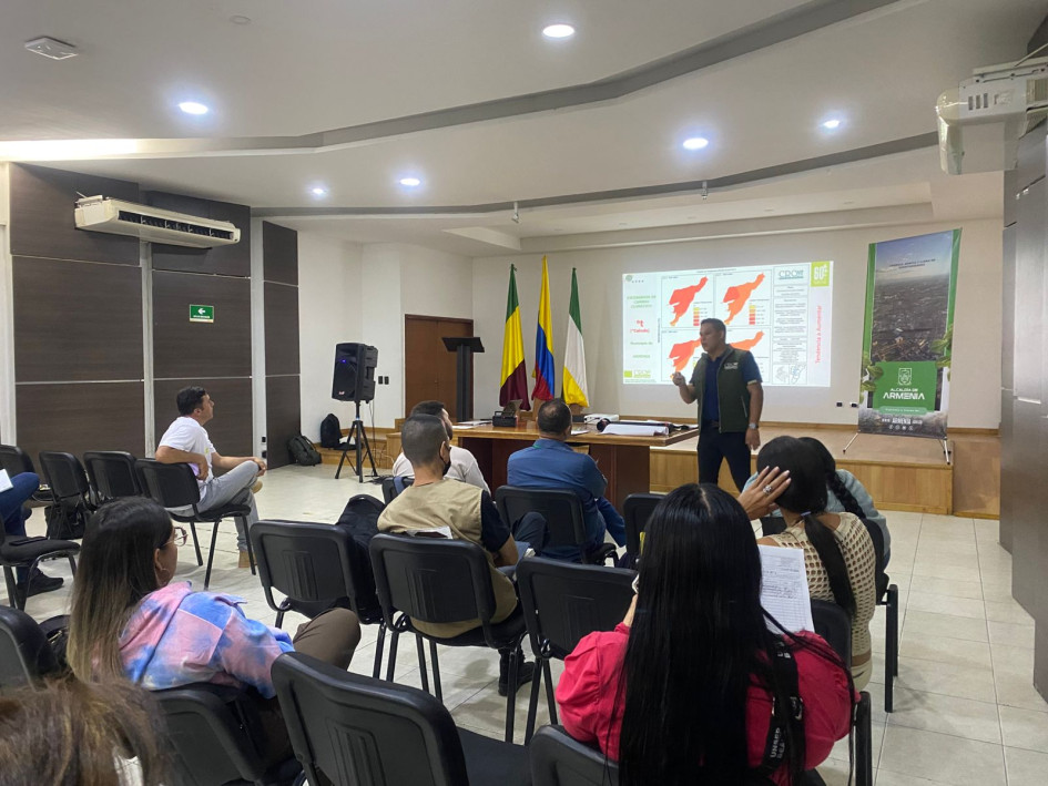Autoridades ambientales analizan el aumento en la intensidad de las lluvias en Armenia y promueven acciones de educación ambiental en la ciudad.