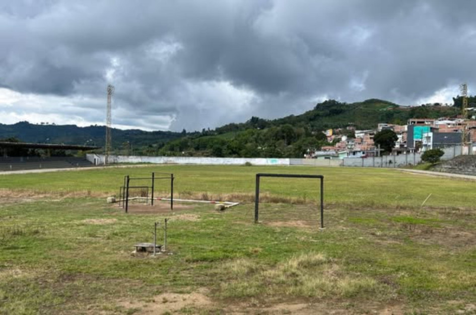 Piden mantenimientro de polideportivo de Anserma