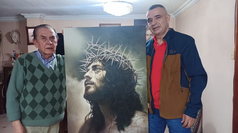 El artista que pintó cine, fe y tradición en este municipio de Caldas ahora tiene su biografía