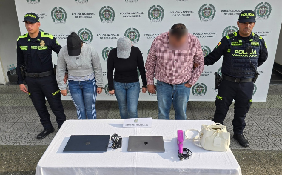 Martha, Vanessa y Mauricio, señalados de hurtar elementos de un apartamento en Manizales.