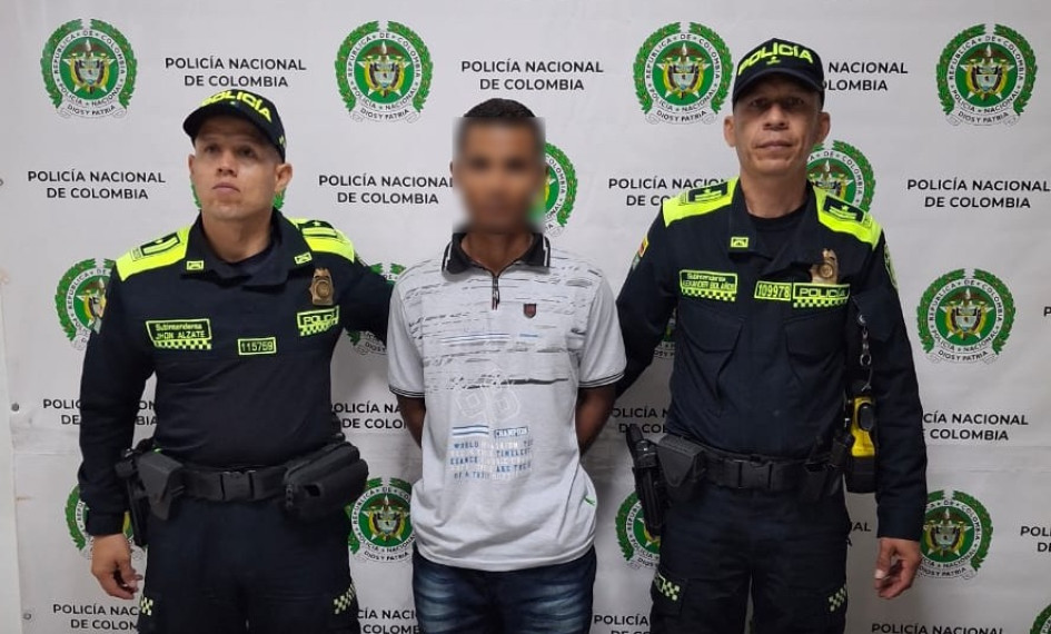 El sujeto, condenado a 18 años, debe enfrentar un nuevo proceso por estar armado.