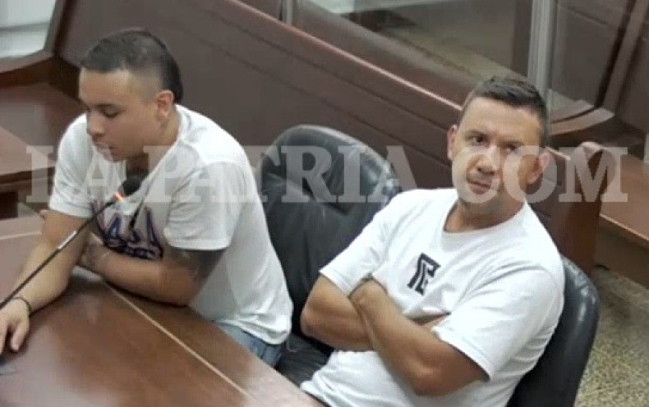 Santiago y Jhónathan, condenados por cometer hurtos a viviendas en Manizales. Se hacían pasar como funcionarios de la Chec.