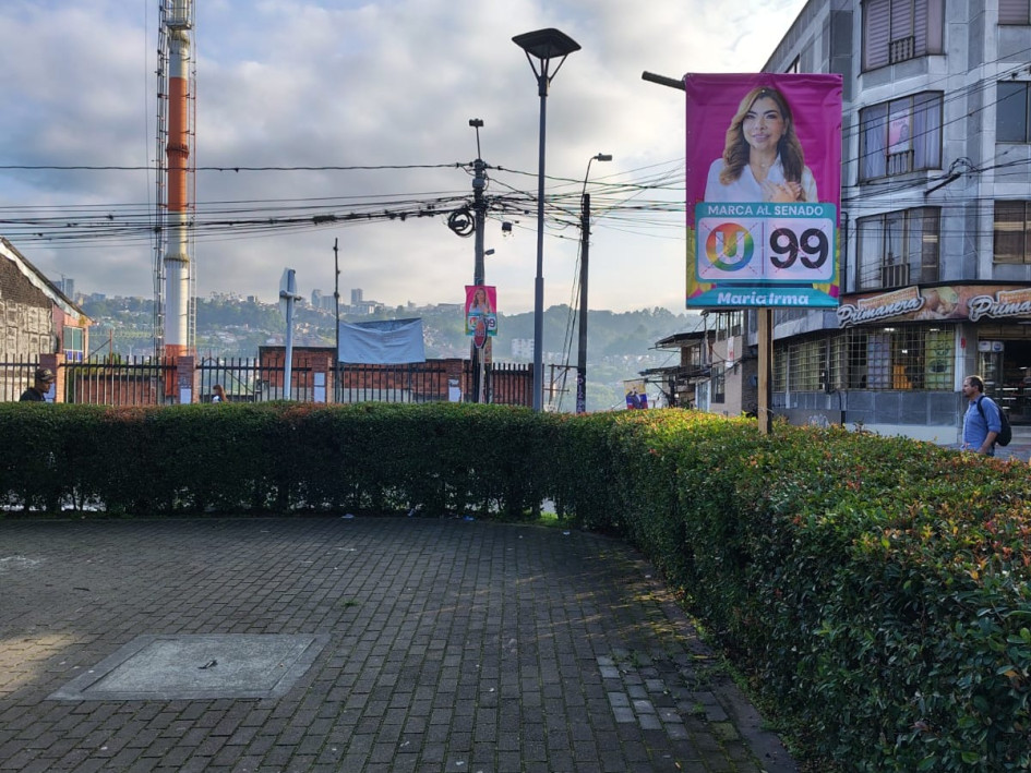 María Irma Noreña, candidata al Senado, es la responsable de la publicidad política que infringe la norma en un municipio de Caldas. Según la Alcaldía, se retirará el pendón y habrá una sanción.