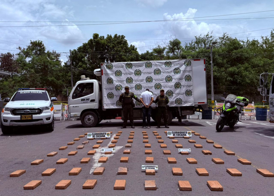 El conductor se movilizaba en un furgón con una caleta en la que había 87 kilogramos de clorhidrato de cocaína.