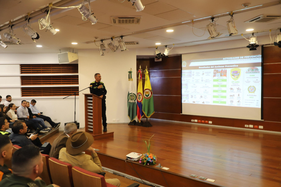 La Policía de Caldas destacó el acercamiento con la comunidad y la solución de problemas por medio del diálogo.