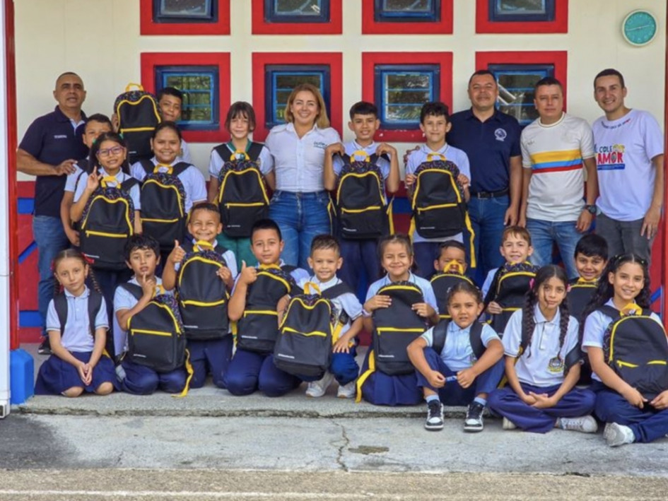 La entrega continuará en más instituciones educativas rurales del municipio en los próximos días.