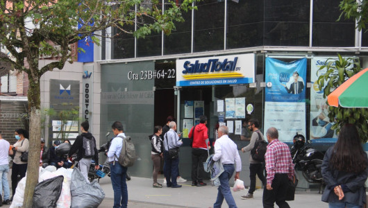 Salud Total responde por las filas