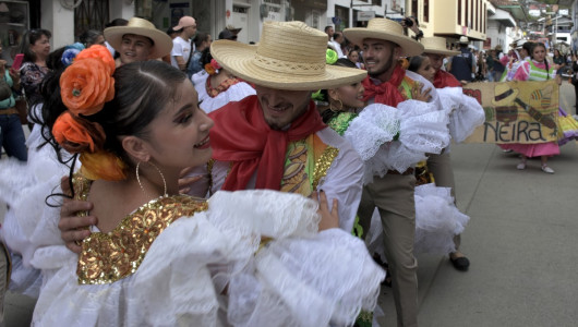 La Noche del Fuego en Salamina tuvo su pregón con muestras artísticas