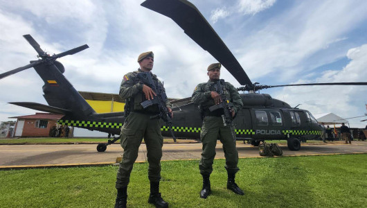 Colombia recibe siete helicópteros de EE.UU. para la defensa del medioambiente