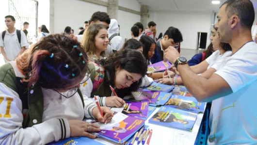 Expo U les abre el panorama a miles de estudiantes