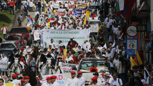 La afición taurina caminó por sus derechos en Manizales