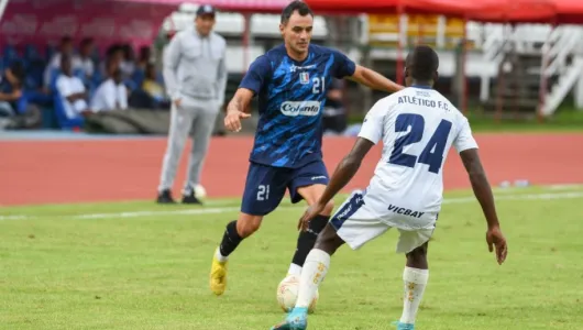 El Once Caldas ajusta su nómina para el debut en la Liga con empate y derrota